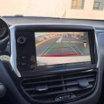 Peugeot 208 1.2 PureTech Signature, imagem 3 de 8 da viatura.