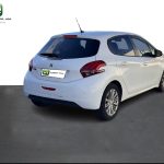 Peugeot 208 1.2 PureTech Signature, imagem 7 de 8 da viatura.
