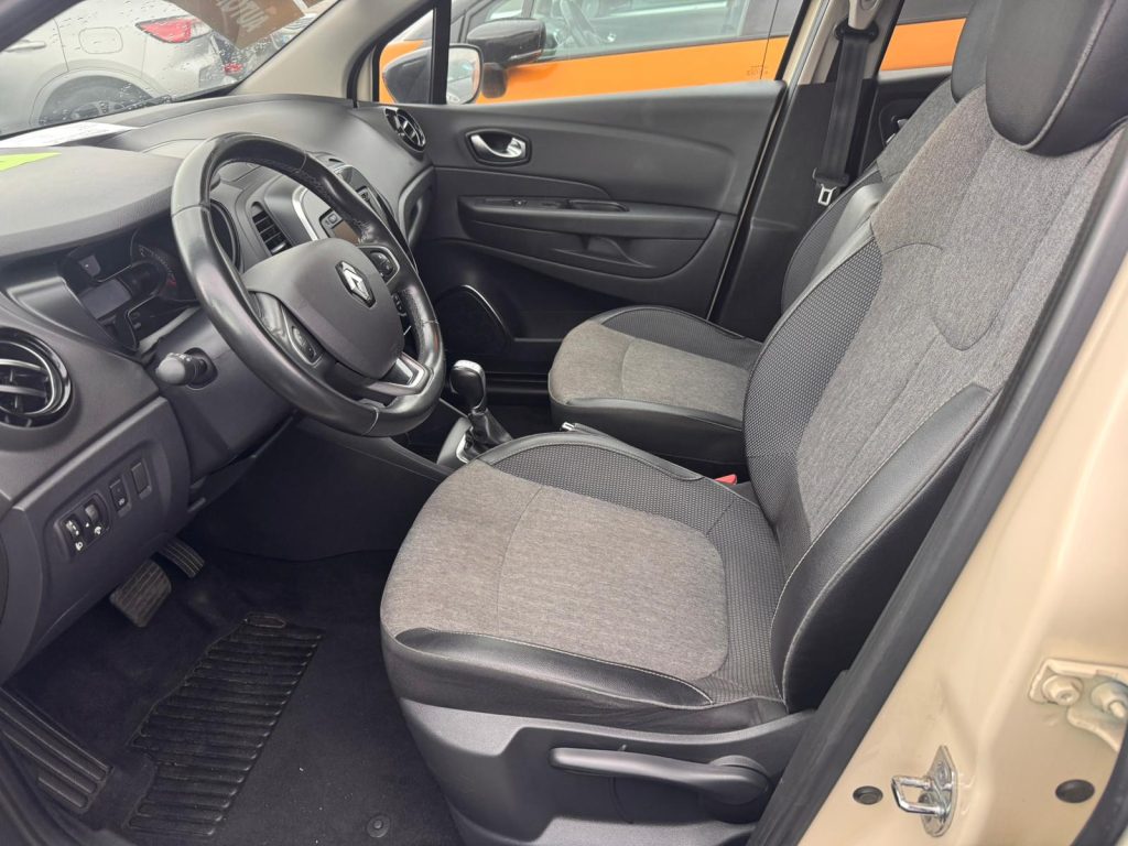 RENAULT CAPTUR 1.5 dCi EXCLUSIVE, imagem 5 de 10 da viatura.
