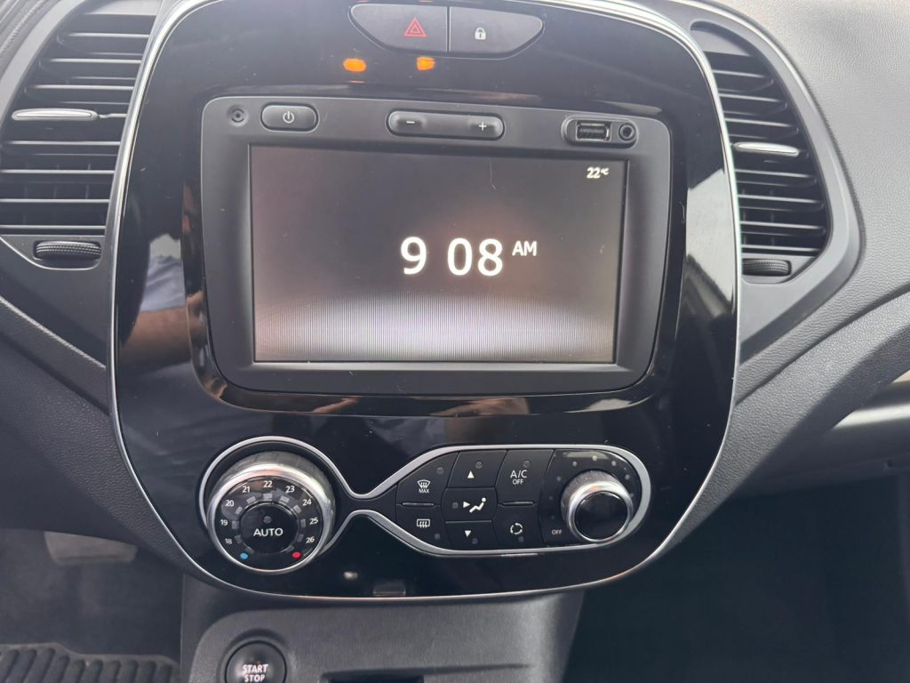 RENAULT CAPTUR 1.5 dCi EXCLUSIVE, imagem 2 de 10 da viatura.