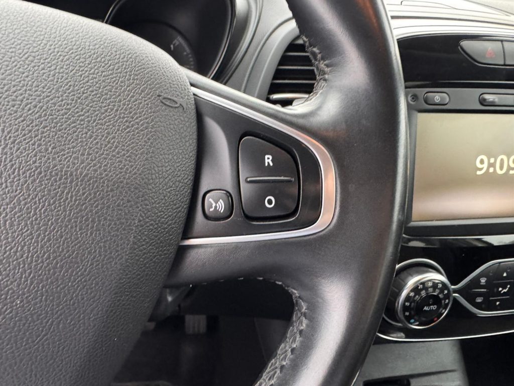 RENAULT CAPTUR 1.5 dCi EXCLUSIVE, imagem 6 de 10 da viatura.