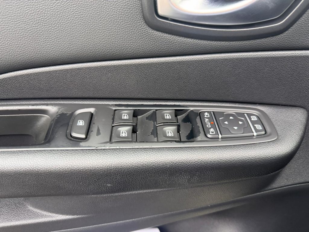 RENAULT CAPTUR 1.5 dCi EXCLUSIVE, imagem 8 de 10 da viatura.
