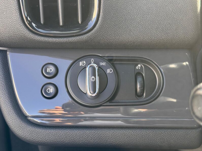 MINI COUNTRYMAN  1.5 ONE D completo