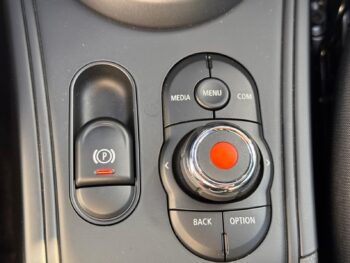 MINI COUNTRYMAN  1.5 ONE D completo