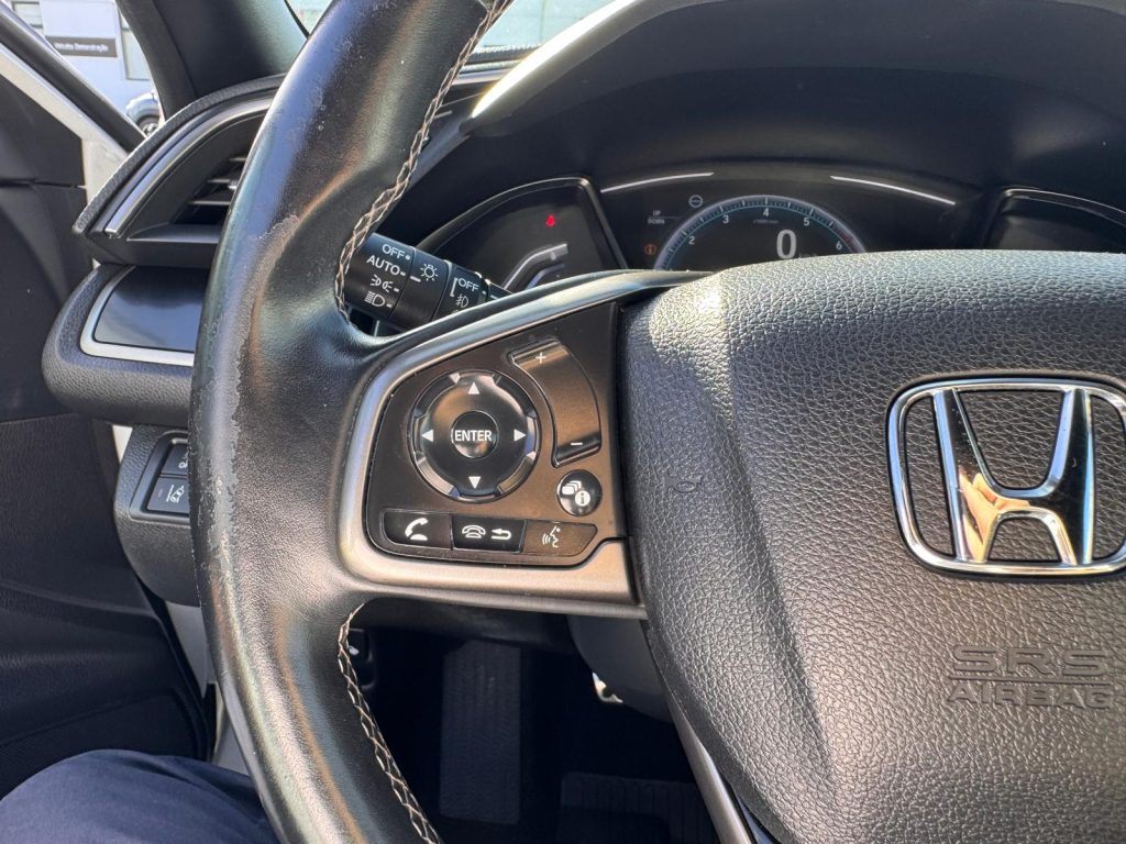 HONDA CIVIC 1.0 i-VTEC TURBO ELEGANCE, imagem 5 de 13 da viatura.