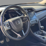 HONDA CIVIC 1.0 i-VTEC TURBO ELEGANCE, imagem 1 de 13 da viatura.