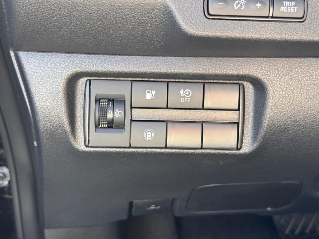 NISSAN LEAF 40 KWH N-CONNECTA, imagem 5 de 10 da viatura.