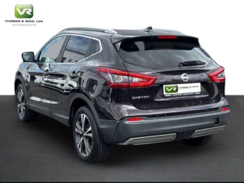 Nissan Qashqai 1.5 DCi N-Connecta + PM + RS + LED completo