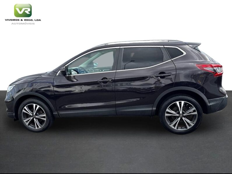 Nissan Qashqai 1.5 DCi N-Connecta + PM + RS + LED completo