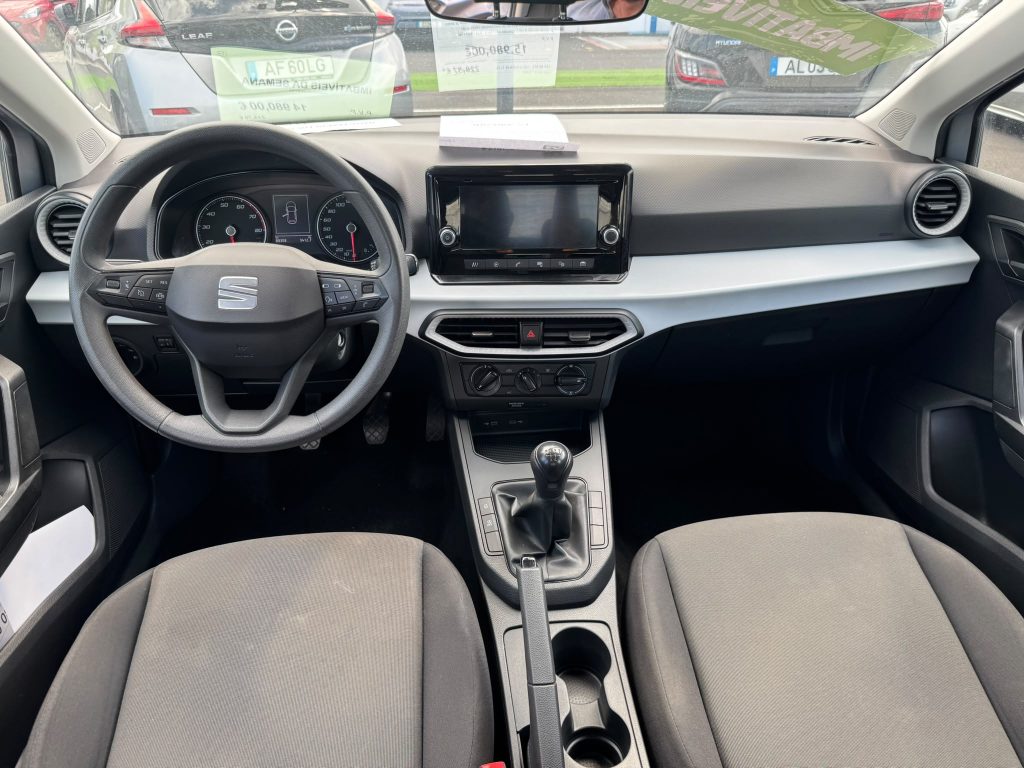 SEAT IBIZA 1.0 TSi Reference, imagem 2 de 13 da viatura.