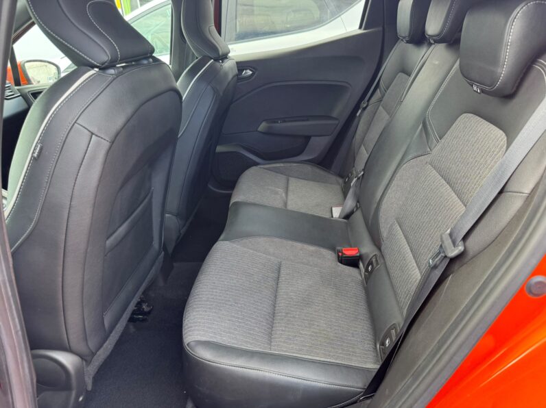 Renault Clio V 1.0 Tce Intens completo