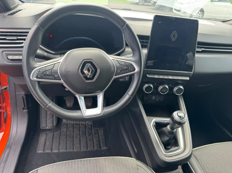 Renault Clio V 1.0 Tce Intens completo